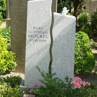 Grabstein-Steinmetz-Reinfeld-Friedhof